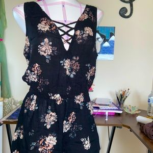 Kendall & Kylie black floral romper